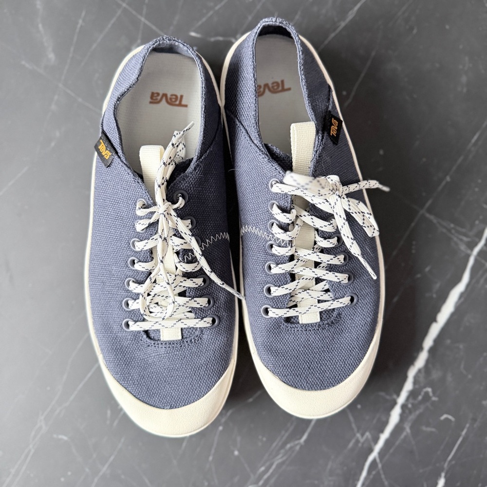 Teva women’s Blue Canvas Sneakers